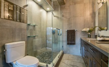 main-hollywood-bathroom-