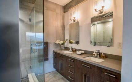 main-hollywood-bathroom